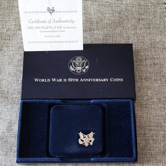 WW II 50th Anniversary Silver Dollar Coin - Proof - Picture 2 of 6